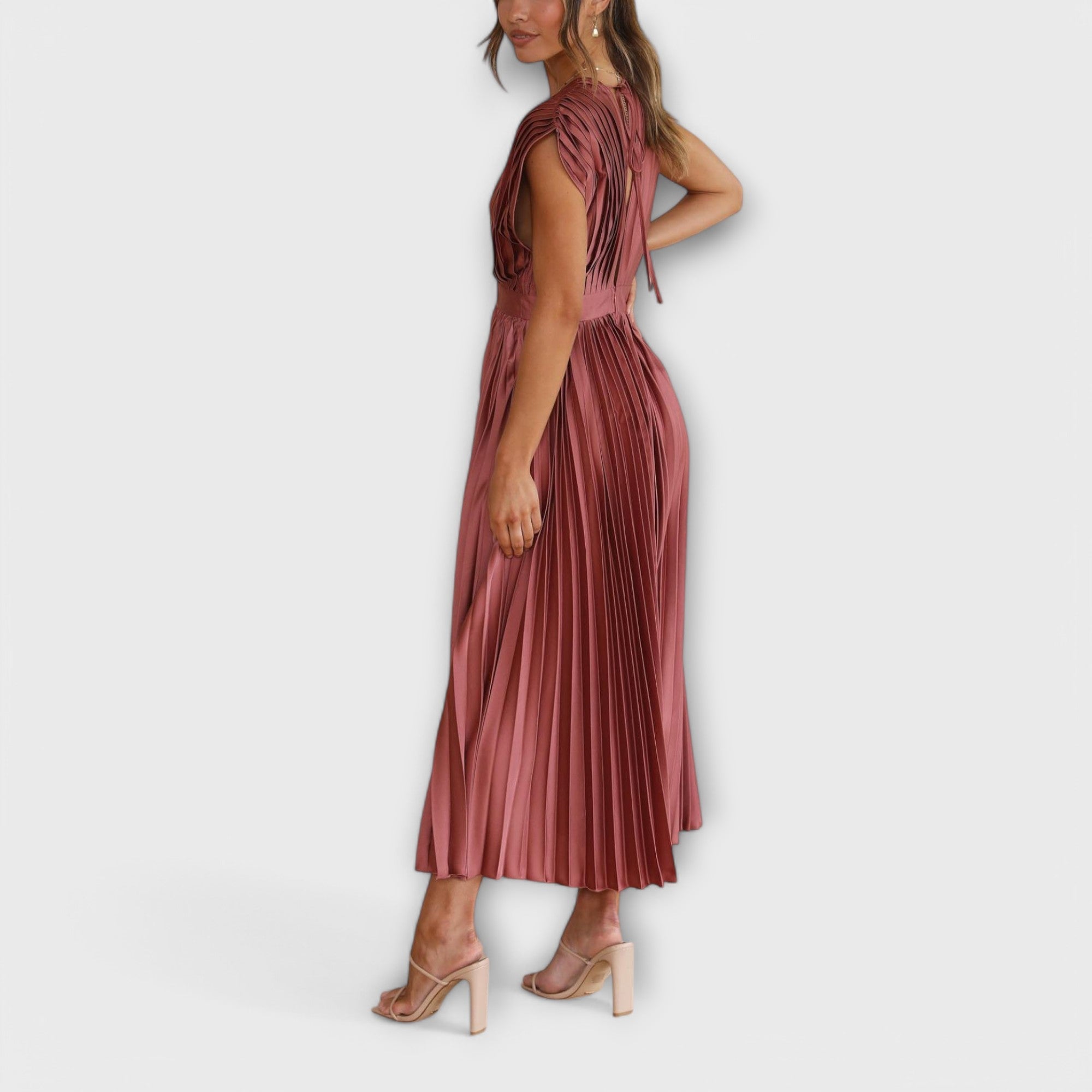 Alessia™ | Chic Pleated Dress