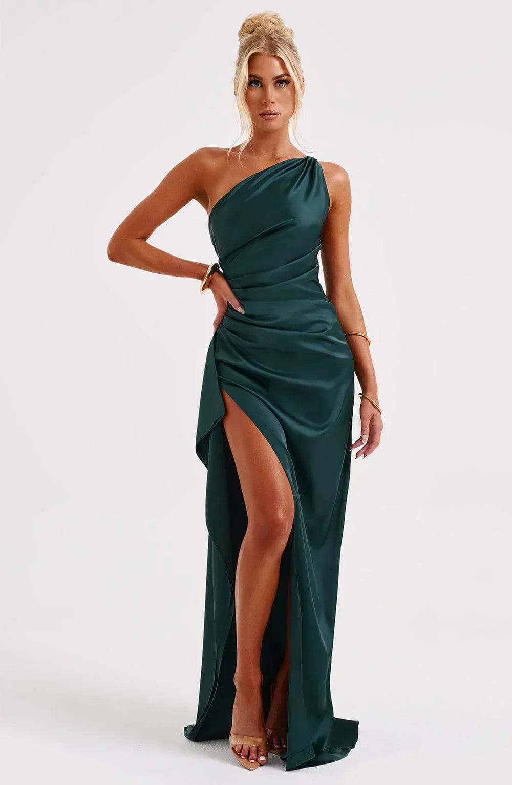 Luxurious Apparel Ariel