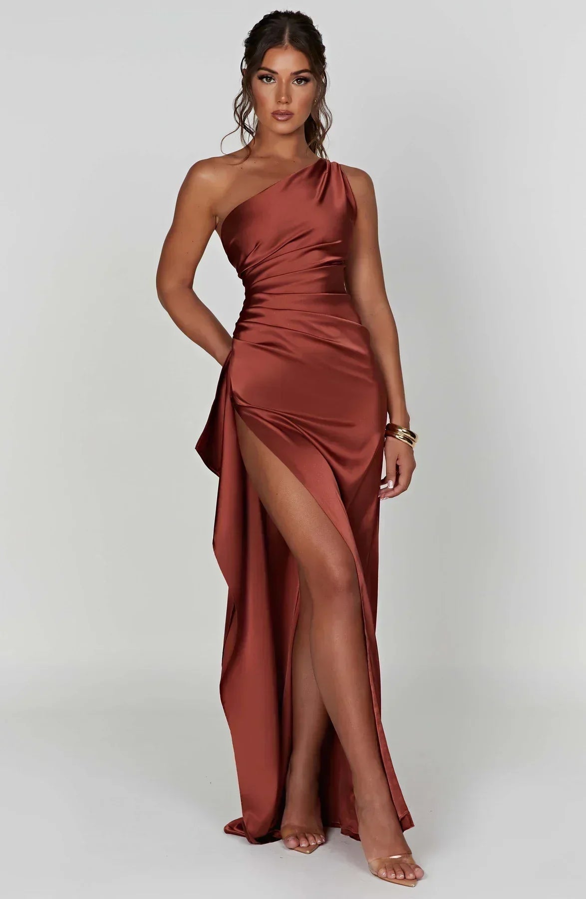 Luxurious Apparel Ariel