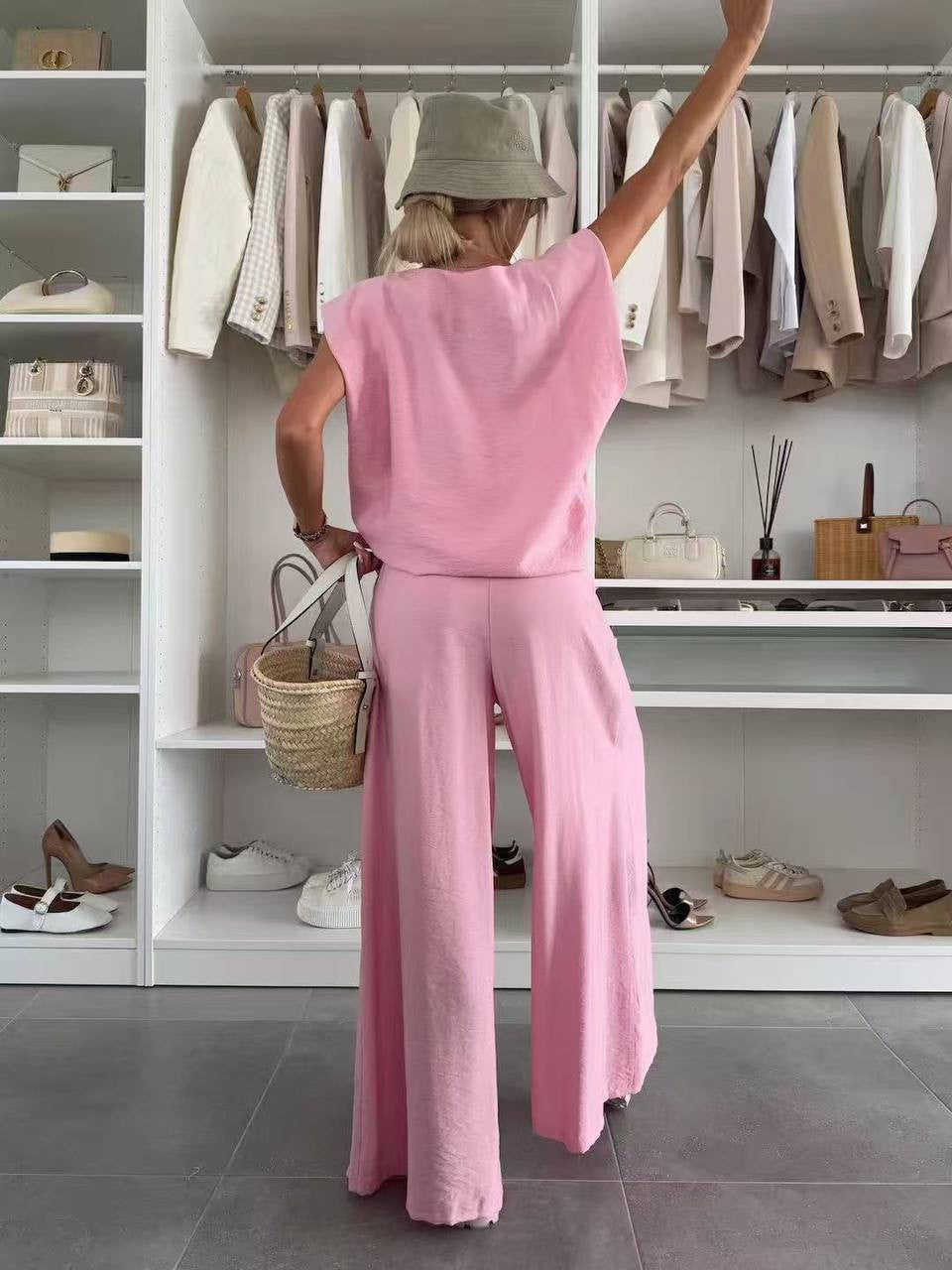 Simone I Elegant Sleeveless Jumpsuit