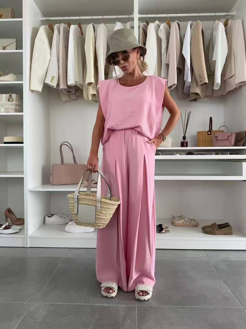 Simone I Elegant Sleeveless Jumpsuit