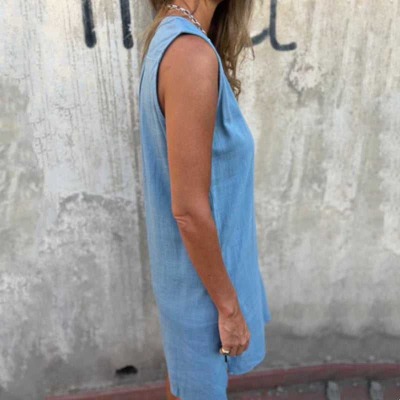 Anaïs I Sleeveless Dress with Buttons and Pockets