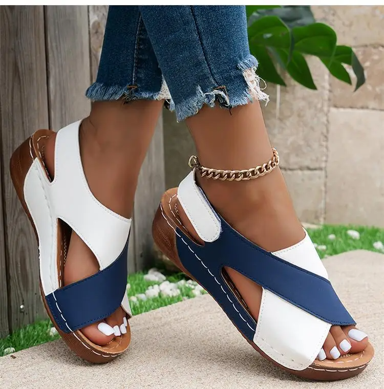 Girons Sandals - Comfortable and Lightweight