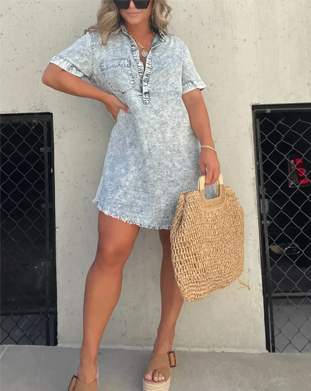 Inès – Fitted Denim Dress